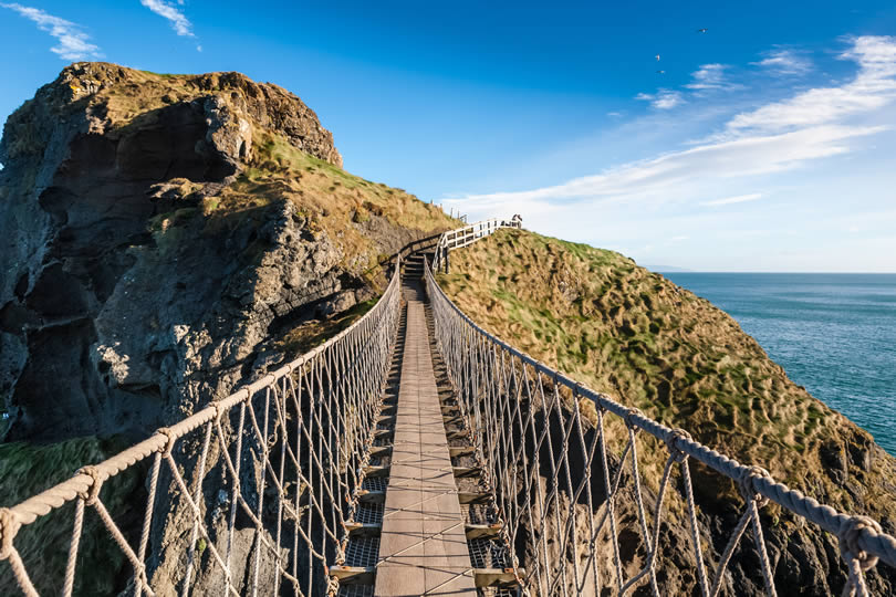 Carrick-a-rede rope bridge in Northern Ireland