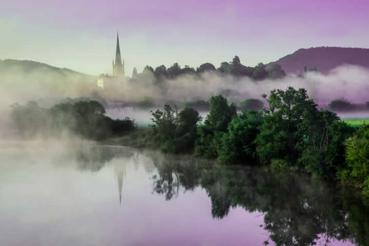 The market town of Ross on Wye in the fog